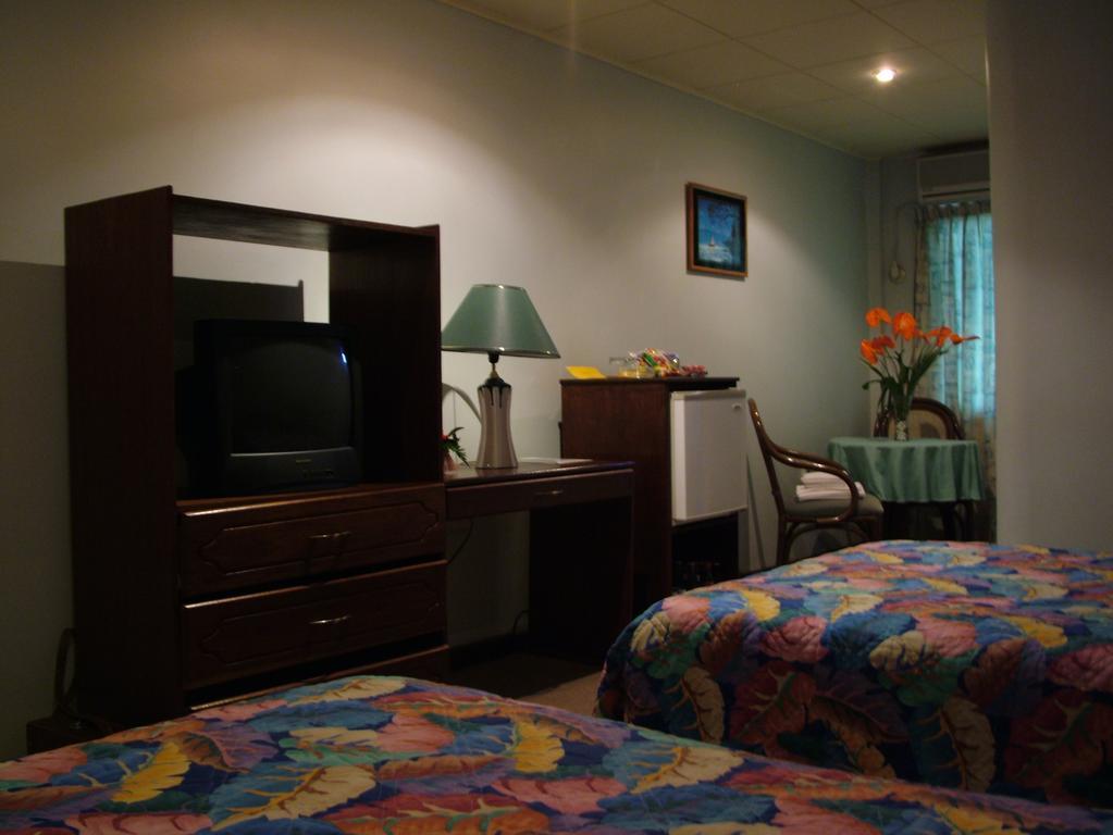 Ambassador Hotel & Casino Paramaribo Szoba fotó